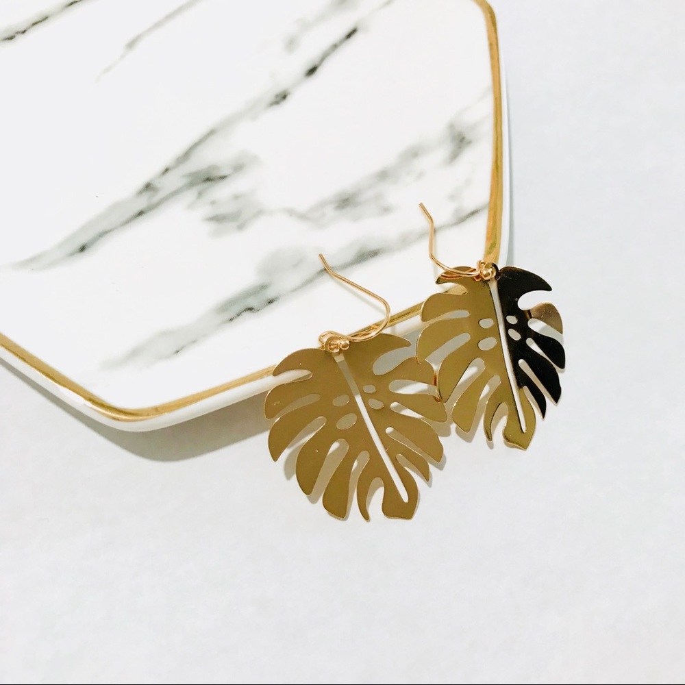 GOLDEN PALM LEAF TROPICAL DROP EARRINGS 1.25” - Picture 8 of 8